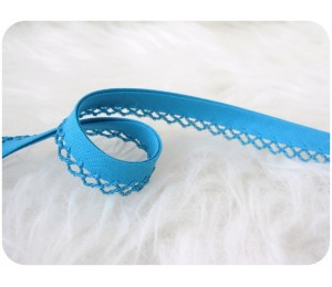 Schrägband mit Häkelborte